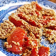 Gratinado de espargos e tomate cherry